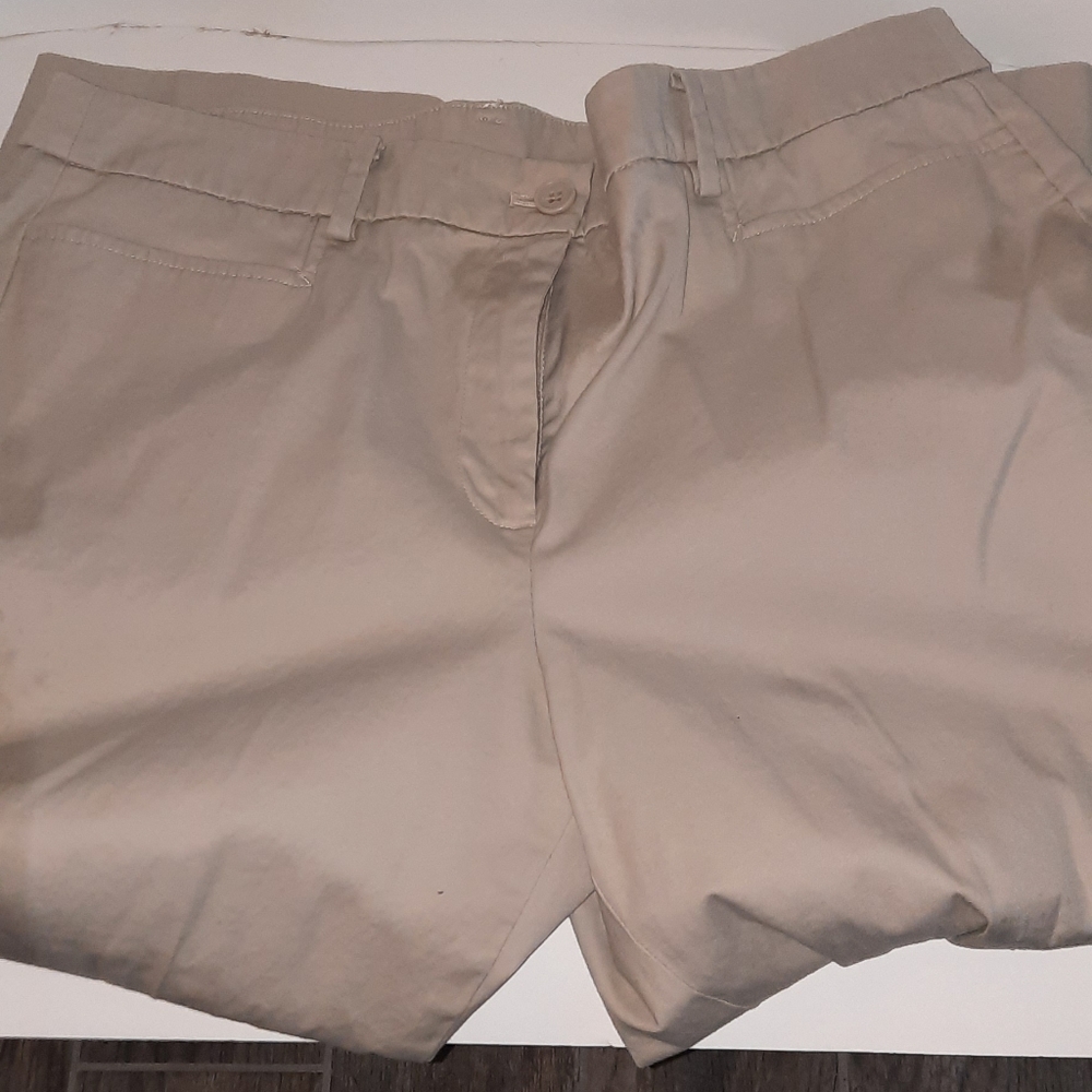 Crop pants in kahki